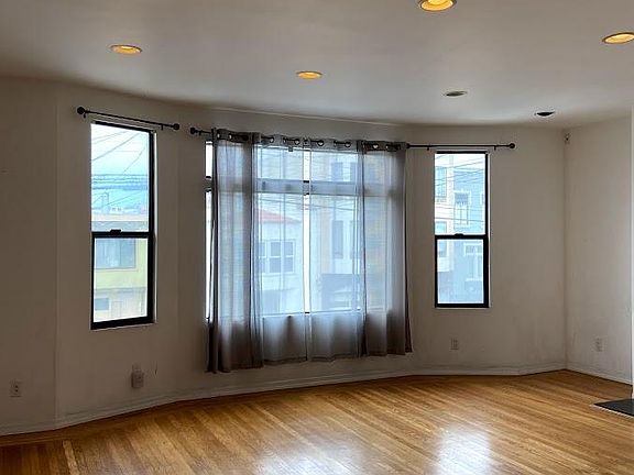 2nd image of 857 36th Ave