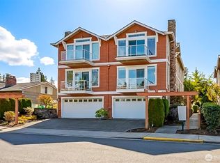 626 Glen St APT 201, Edmonds, WA 98020