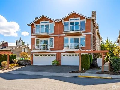 626 Glen Street #201, Edmonds, WA, 98020