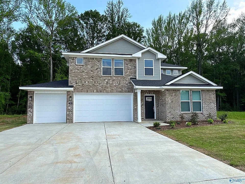 228 Hibiscus Dr
