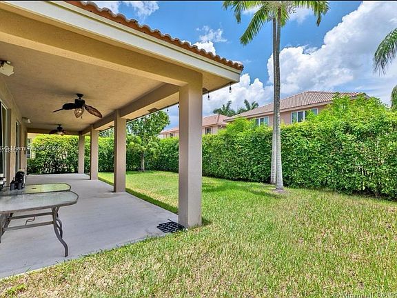 3rd image of 1267 Skylark Dr