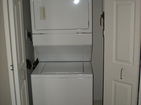 5th image of 1 Cityview Ln Unit 808