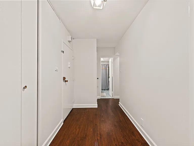 4201 Cathedral Ave NW #501W — Photo 16