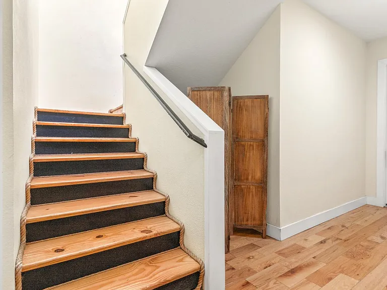 124 Saint Johns Ave #2 — Photo 7