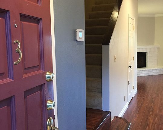 4th image of 5247 Agnes Ave APT 3