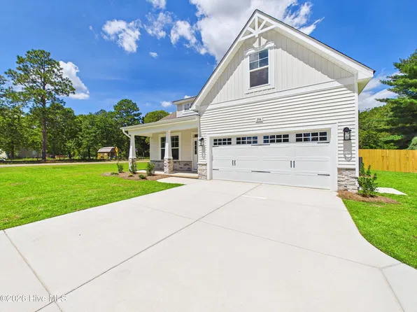 394 Lakebay Road, Vass, NC 28394