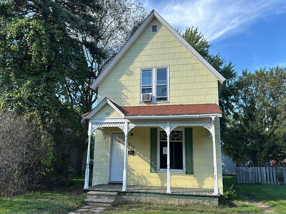 1st image of 513 E St NE