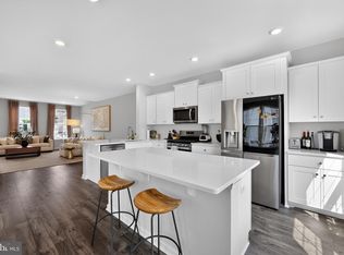 40 Autumn Park Dr, Medford, NJ 08055
