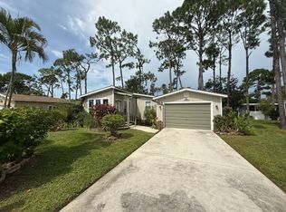 1305 San Miguel Ln, North Fort Myers, FL 33903