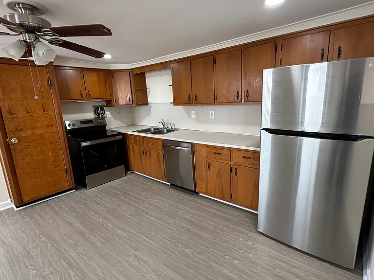 417 Main St #2 — Photo 4