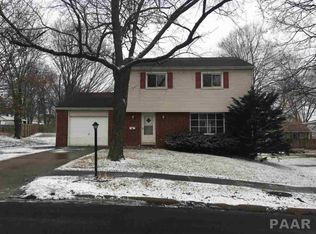 311 E Pearson St, Eureka, IL