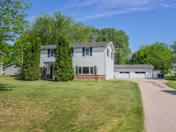 518 Steeple View ROAD #520, West Bend, WI 53095