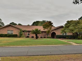 100 Beaver Run Dr, Warner Robins, GA 31088