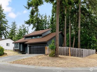 210 NW Calista Ct., Oak Harbor, WA 98277