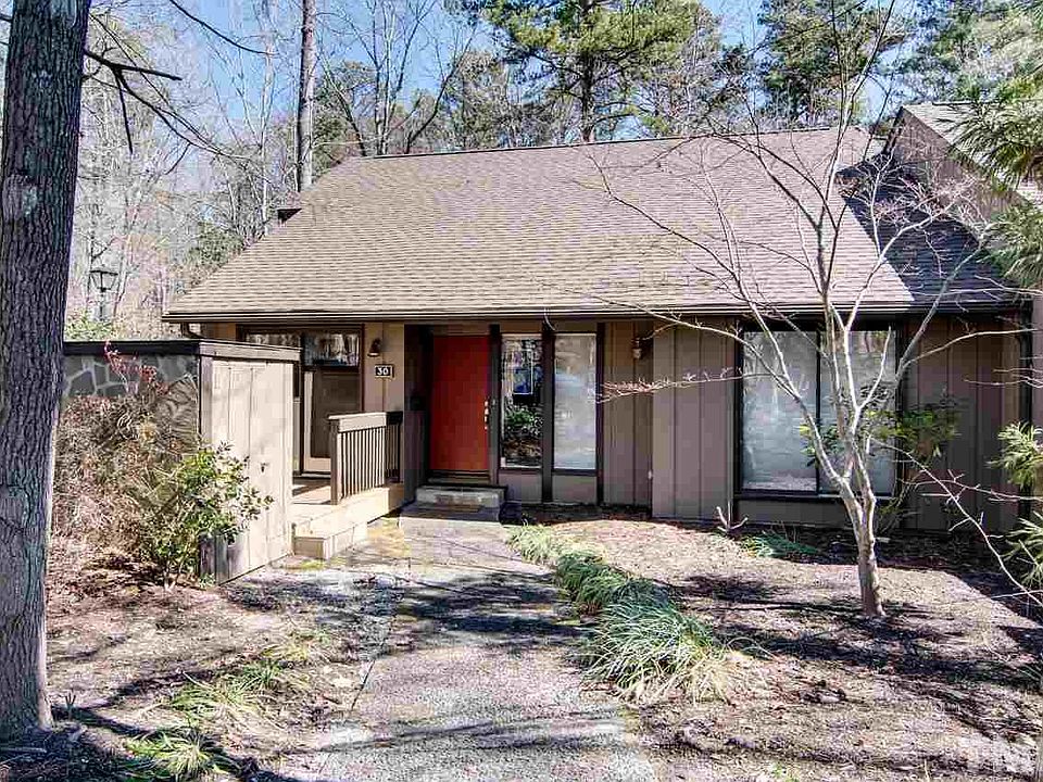 1st image of 30 Stoneridge Cir