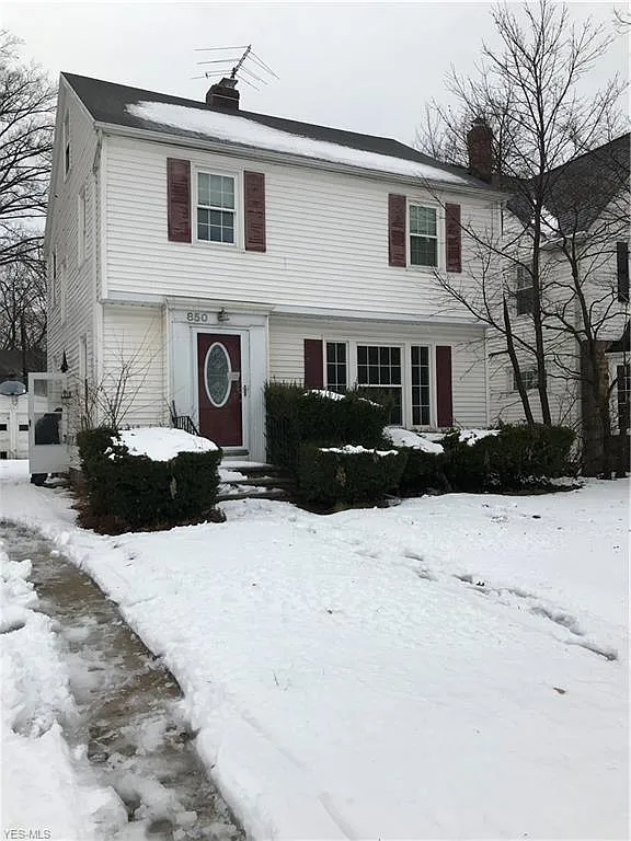 850 Keystone Dr photo 1