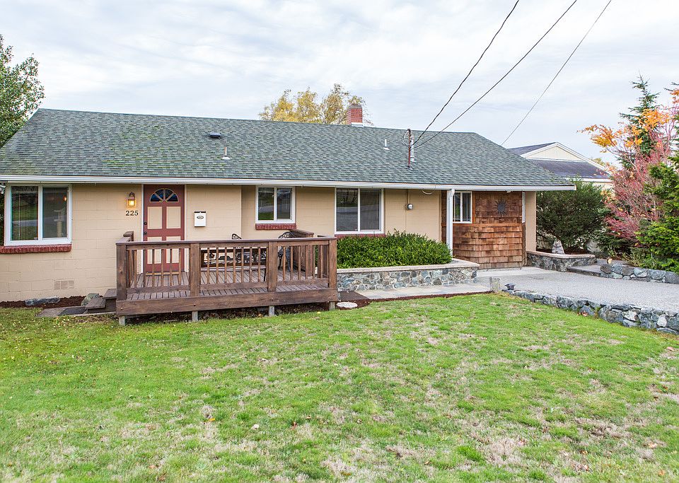 1st image of 225 SE Oleary St