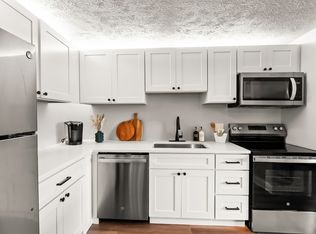 The Flats At Fox Hill, Monroeville, PA 15146