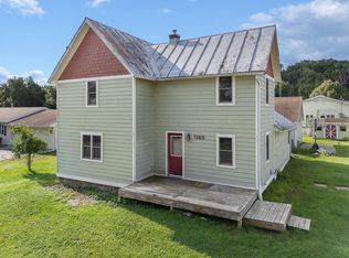 1140 4th St, Baraboo, WI 53913