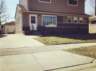 21616 Kramer St, Saint Clair Shores, MI