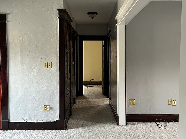 325 S Main St #2 — Photo 4