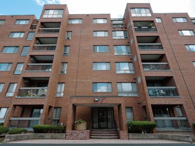 701 Forum Sq Unit 106, Glenview, IL, 60025