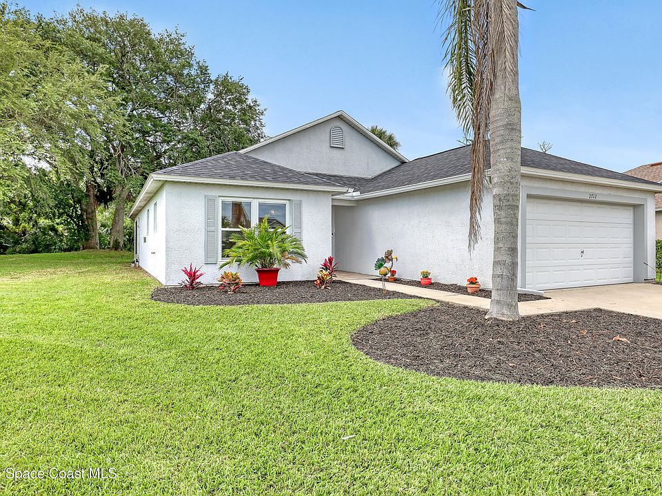 2nd image of 2712 Madrigal Ln
