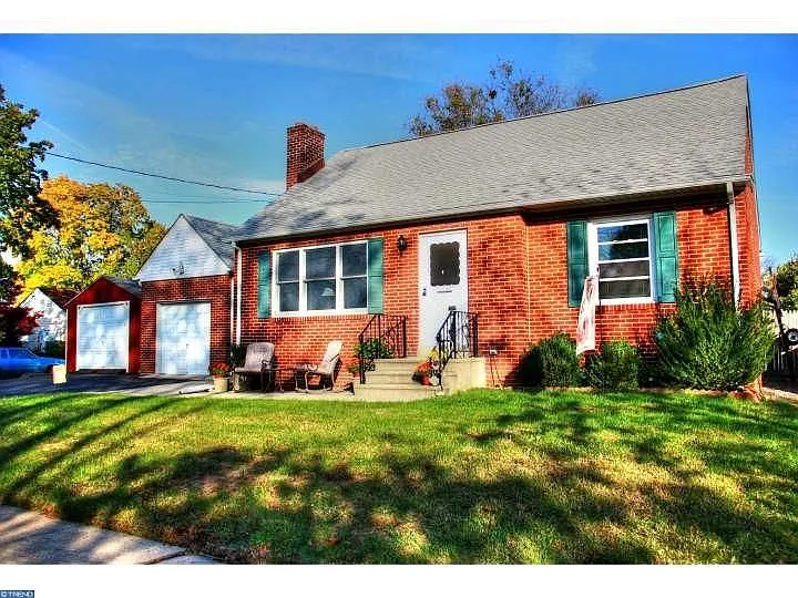 340 McAdoo Ave photo 1