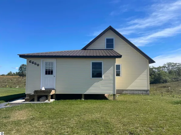 6650 Carpenter Rd, Whittemore, MI 48770