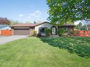 2890 Wieneke Rd, Saginaw, MI 48603