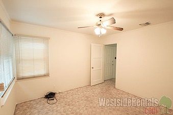 3rd image of 210 E Tamarack Ave