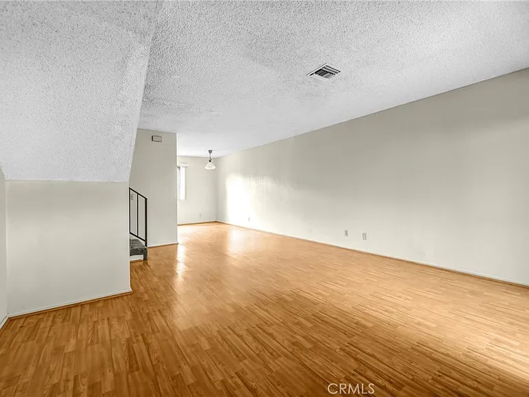 1836 N Allen Ave — Photo 5