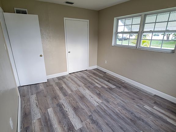 3rd image of 22126 Felton Ave