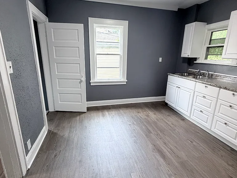 1627 Bryan Ave SW — Photo 15