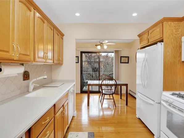 20 Florence #26D, Freeport, NY 11520