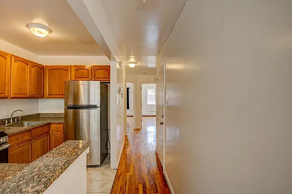 Rented by Avenues Real Estate | media 7