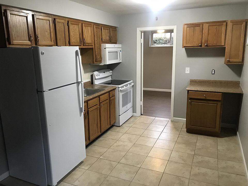 1st image of 2212 Jefferson Ave APT 3
