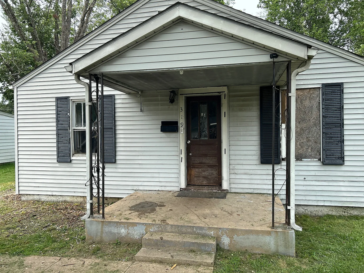 2 bed, 800 sqft, $990 — Photo 1