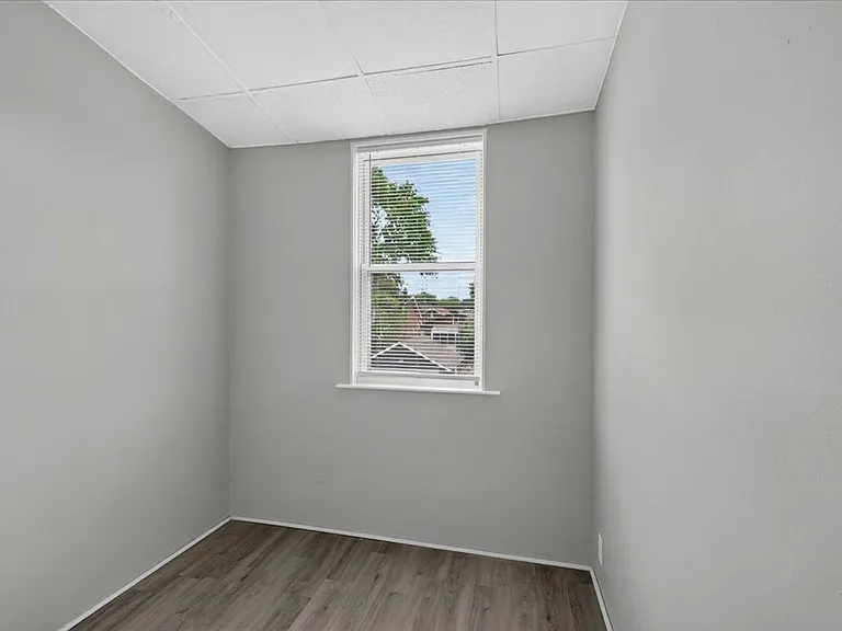 5641 Finkman — Photo 22