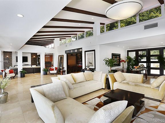 5th image of 4014 Granada Blvd