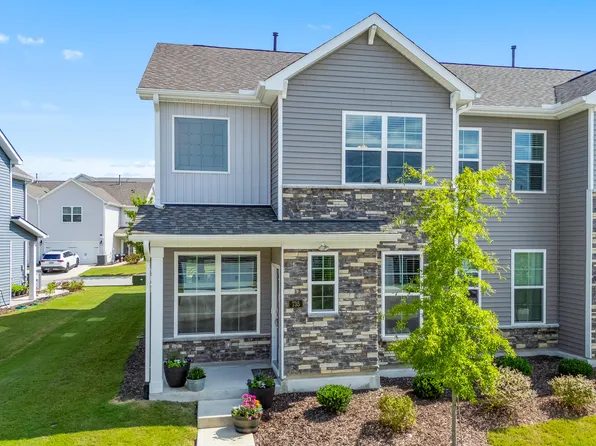 735 Andrade Dr, Fuquay Varina, NC 27526