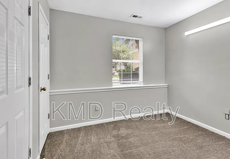 1638 Arlyn Cir #A — Photo 5