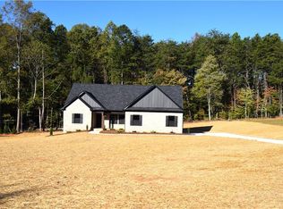 9640 Creek Farm Rd, Tobaccoville, NC 27050