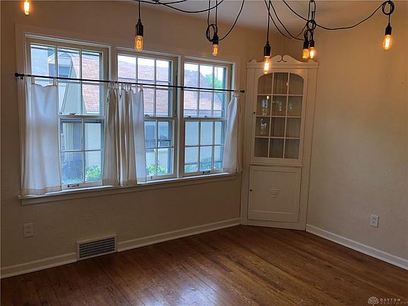 5th image of 3946 Lenox Dr