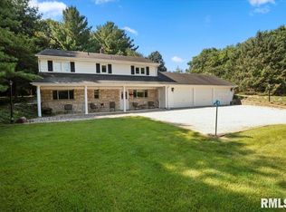 1204 W Main St, Rochester, IL 62563