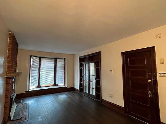 2nd image of 568 Bird Ave #1
