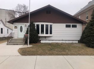 619 Thompson St, Bottineau, ND 58318