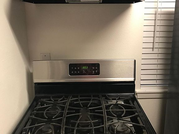 3rd image of 6510 Brownleaf St