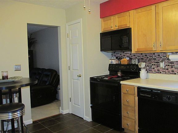 4th image of 109 Olympic Ln