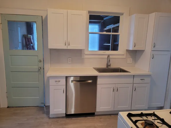 3657 Interlake Ave N APT 2, Seattle, WA 98103